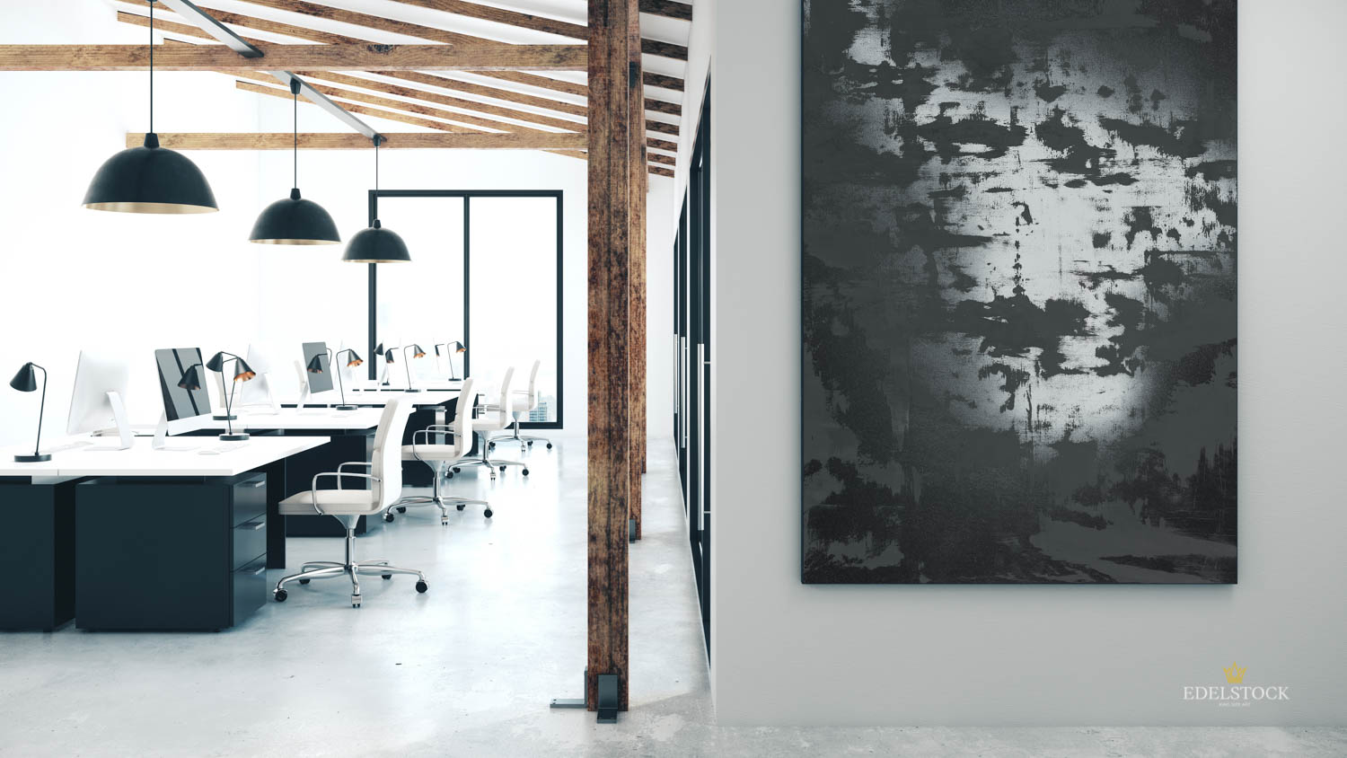 Dunkelgraues XXL Wandbild mit hellgrauer Struktur in wildem Muster und leichter Vignettierung im Minimal Art Stil in offenem Büro